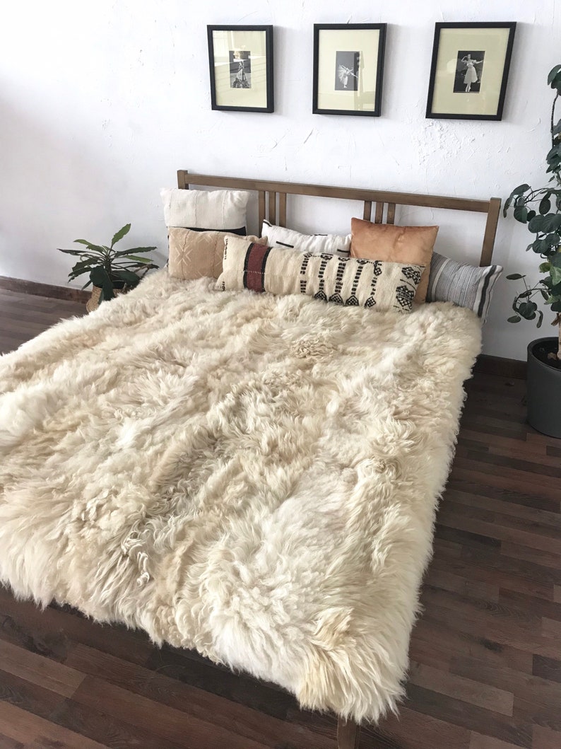 Exclusive Real SHEEPSKIN BLANKET Large Sheepskin Area Rug Etsy