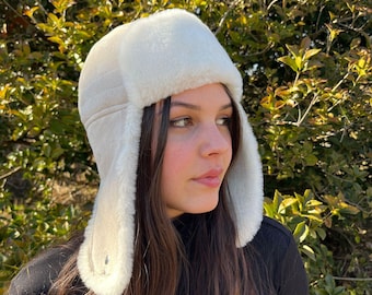 Gorro de aviador cálido de invierno, gorra de trampero unisex, gorra de piloto de piel de oveja auténtica y cuero, gorro de trampero de invierno, gorro de aviador de cuero color crema para mujer.
