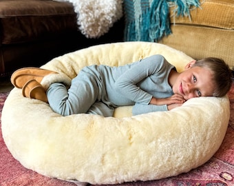 Lounger for toddlers, nest, 100% sheepskin, emotional regulation for kids, tantrum tamer for toddlers, sensory mat for toddler, sensory play