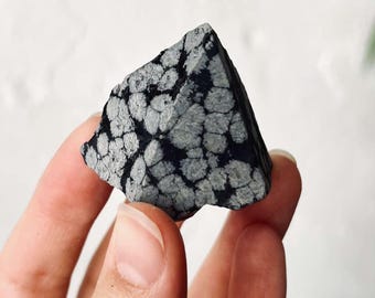 Raw Snowflake Obsidian Free Form, Rough Snowflake Crystal, Natural Stones, Home Decor Crystals, Pocket Stones, Meditation Gemstones