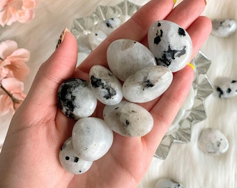 Moonstone Tumbled Stone, Natural Rainbow Moonstone Tumbled Stones, Meditation Crystals, Pocket Stones, Metaphysical Crystals, Spiritual Gift