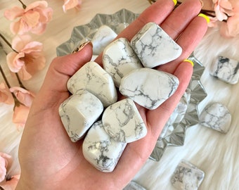 Howlite Tumbled Stone, Polished Pocket Stones, Meditation Crystals, Howlite Tumbled Gemstones, White Howlite Crystal Tumble, Spiritual Gift