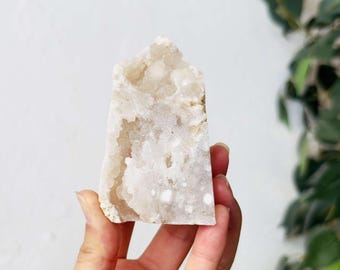 Moroccan Geode Crystal Tower, Towers with Withe Druzy Quartz, Moroccan Geode Point, Home Decor Crystals, Natural Crystal Tower