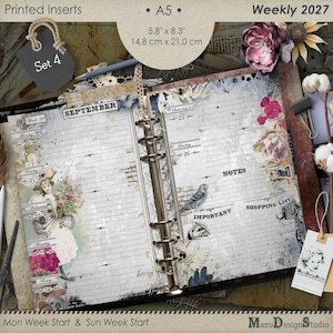 Könnte beinhalten: A5 Wochenplaner-Einlagen mit den Maßen 14,8 cm x 21,0 cm im Vintage-Stil für September. Die Seiten enthalten linierte Bereiche für die Tagesplanung, Notizen und Einkaufslisten, verziert mit Blumenillustrationen, einem Vogel und einer Person in historischer Kleidung.