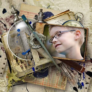 Pu&ograve; includere: Un collage di ispirazione vintage con un giovane ragazzo che indossa gli occhiali in una foto incorniciata, circondato da vari oggetti tra cui una lente d'ingrandimento, pennelli e un orologio da tasca. Lo sfondo &egrave; un mix di carta vecchia, trame e schizzi di vernice.