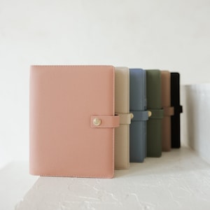 Personalised A5 Ring Binder: Lychee Faux Leather Gold Detail Ring Binder agenda for A5 size inserts