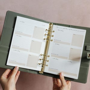 Pasta de argolas personalizada sem data, planejador/planejador semanal/organizador para definição de metas/monitoramento de hábitos/produtividade/agenda personalizada
