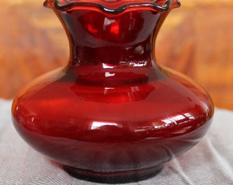 Vase, Ruby Red, Ruffled