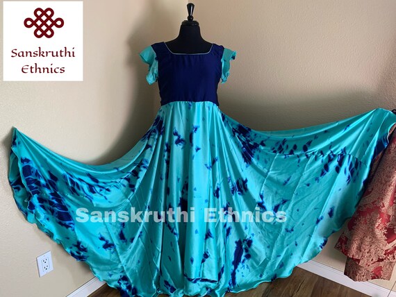 Shibori Pattern Satin Long Gown With 