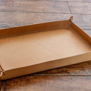 Handmade Italian leather valet tray, custom tray, personalized office gift, home decor, graduation, anniversary, wedding gift