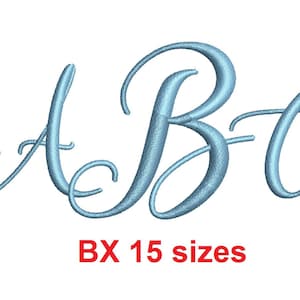 Może przedstawiać: Wzór haftowany na niebiesko z literami A, B i C w ozdobnym kroju pisma. Litery są stylizowane i mają płynny charakter. Tekst "BX 15 rozmiarów" znajduje się pod literami.