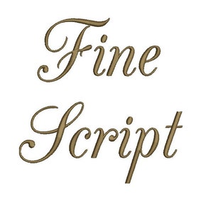 Puede incluir: Fuente Fine Script en color marrón. La fuente es de estilo cursiva.