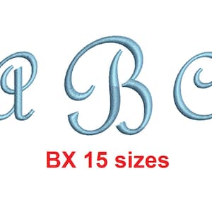Puede incluir: Un conjunto de tres letras cursivas, A, B y C, de color azul claro. Las letras están estilizadas con un adorno. El texto "BX 15 tamaños" está debajo de las letras.