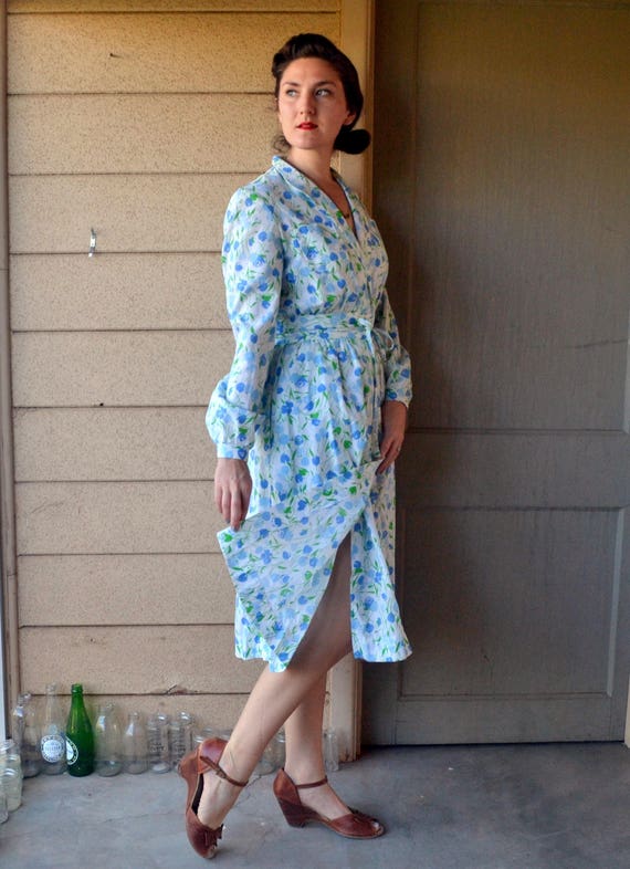 True Blue Tulip Dress | vintage 70s does 40s prin… - image 7