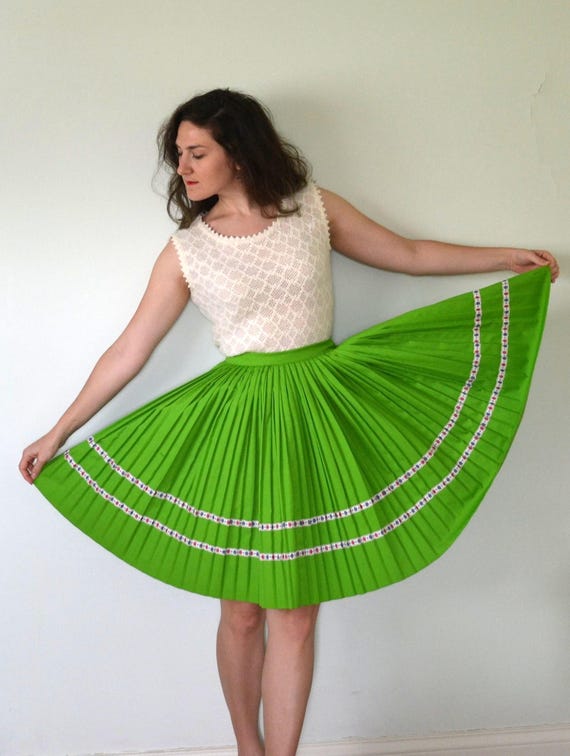 Vintage 1960/'s Apple Green Gingham 34 Circle Skirt With Cummerbund Style Waistband Spring Fling Small