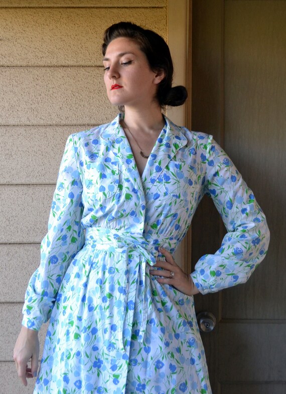 True Blue Tulip Dress | vintage 70s does 40s prin… - image 3