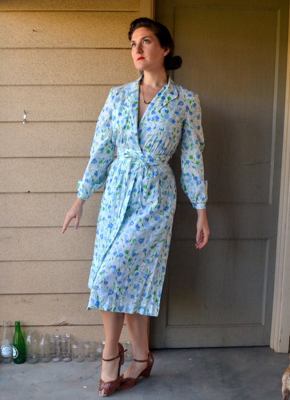 True Blue Tulip Dress | vintage 70s does 40s prin… - image 1