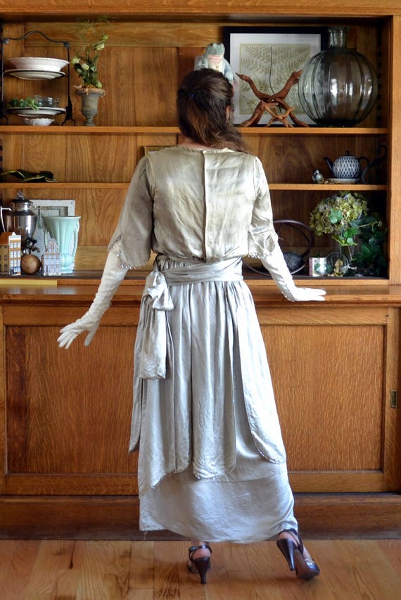 Elegant Era Dress | vintage 20's silver raw silk … - image 3