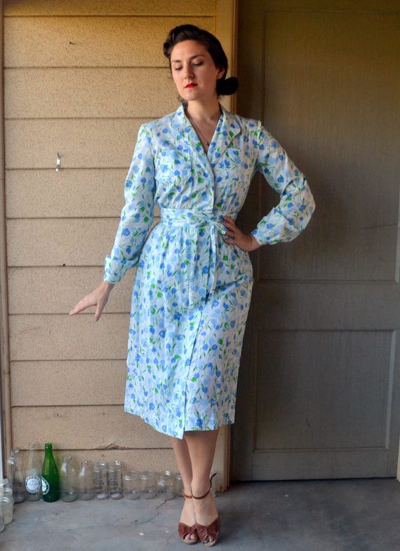 True Blue Tulip Dress | vintage 70s does 40s prin… - image 5