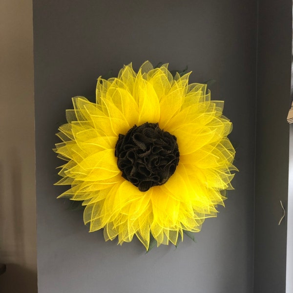 Wreath for Front Door. Spring Wreath for Front Door.  Summer Wreath for Front Door.  Sunflower Wreath. Deco Mesh Wreath. Spring Wreath.