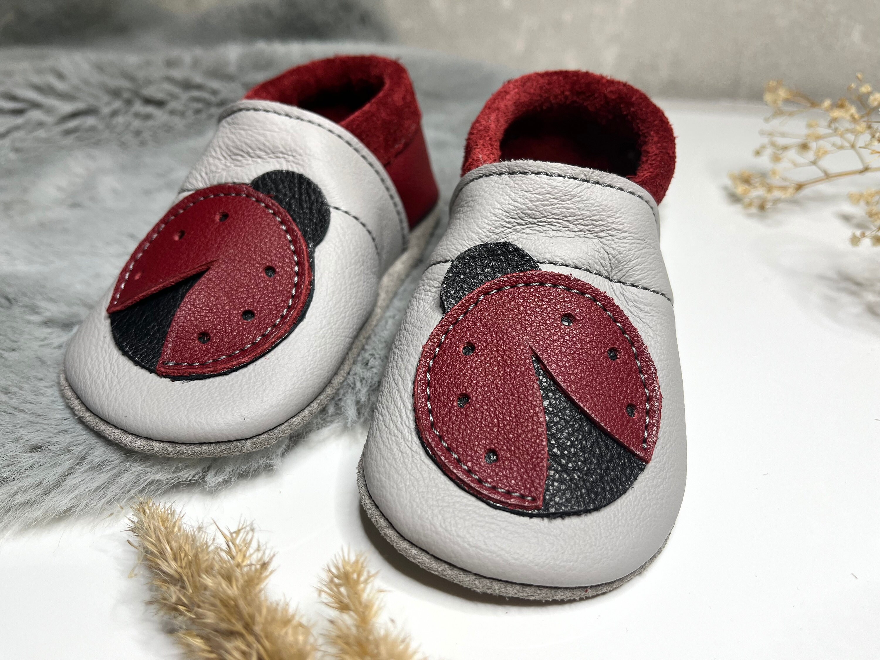 Zapatos de online ladybug para niña