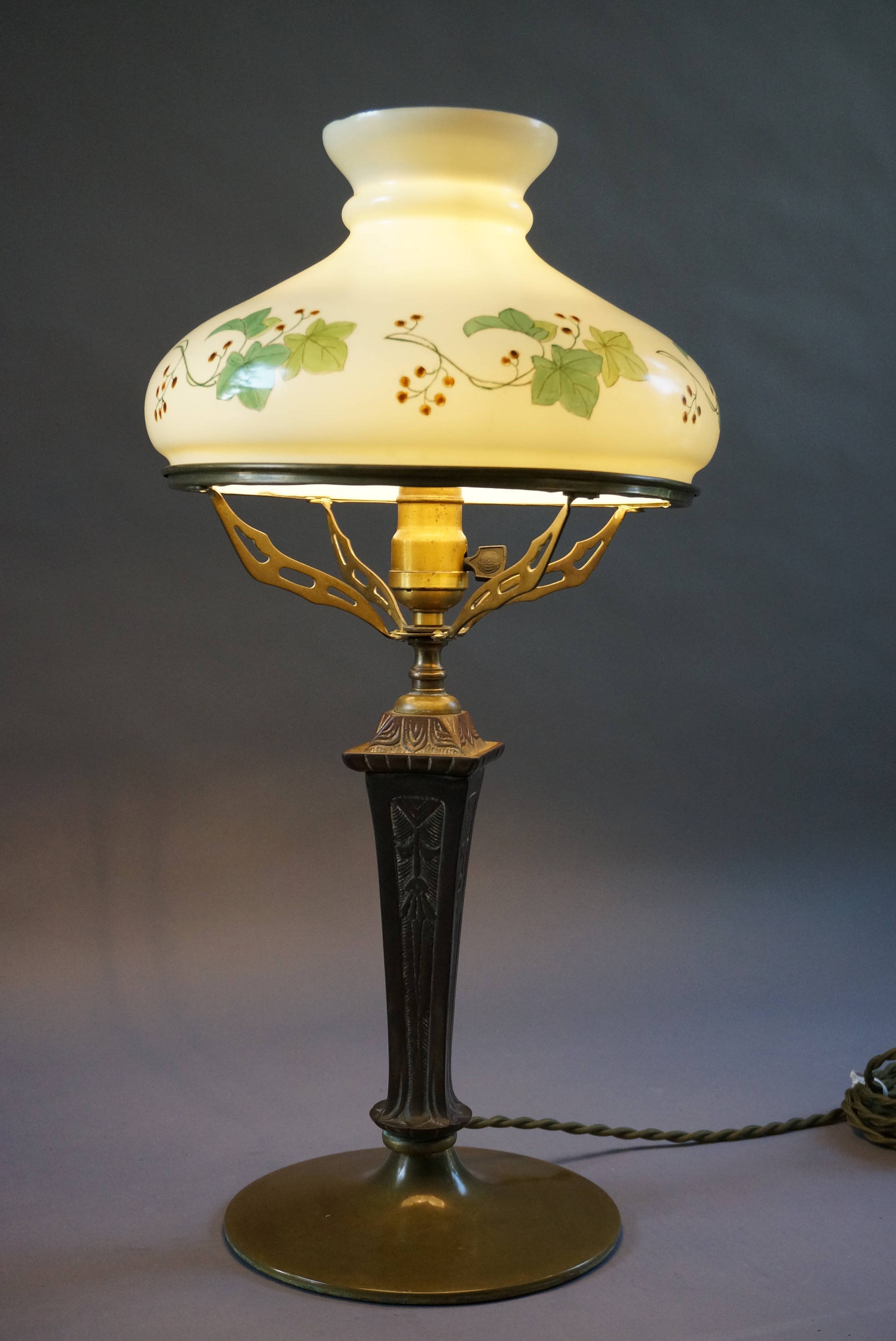Buy Handel 2395 Shade ivy Leaf 1902 Lamp Online in India Etsy