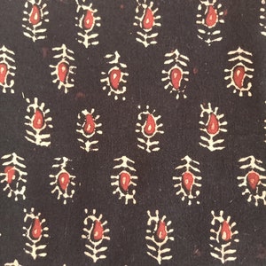 Handmade Indian Dabu Fabric – Organic Cotton, Eco-Friendly Dye (2.8m)