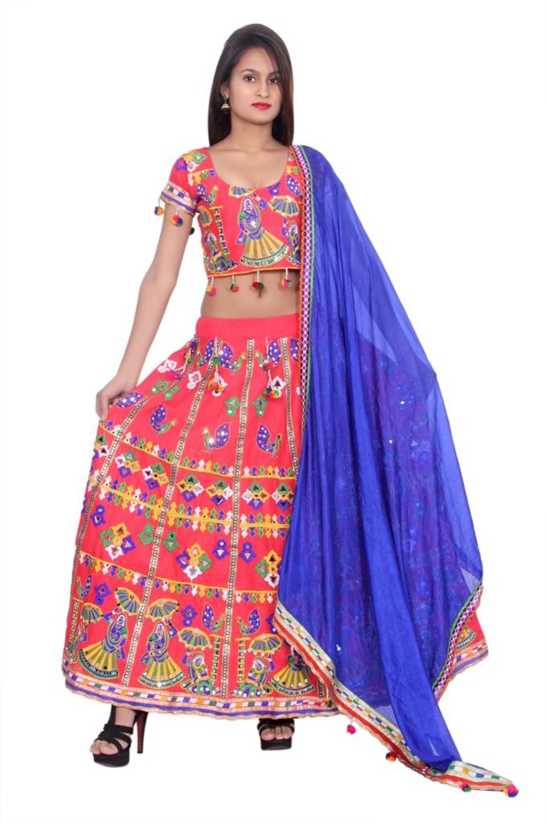 Lehenga Choli bordada: vestido indio negro, top corto, colección nupcial imagen 7