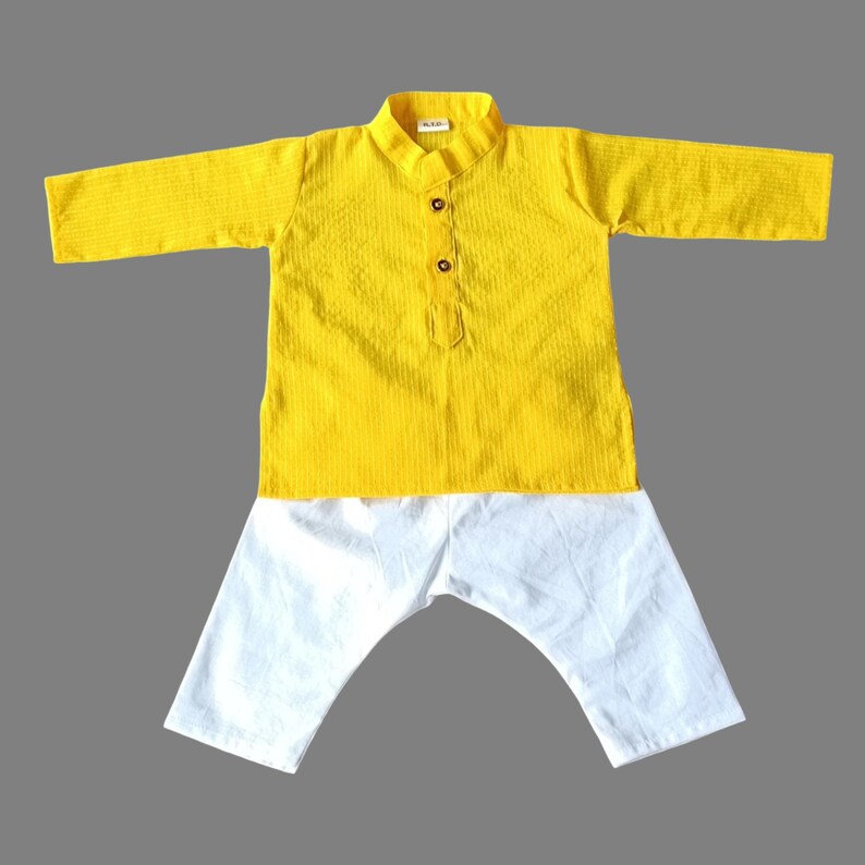 Conjunto de camisa acolchada y pantalón: vestido orgánico para recién nacido, kurta tradicional para bebé niño y regalo de Diwali. Yellow with Pajama