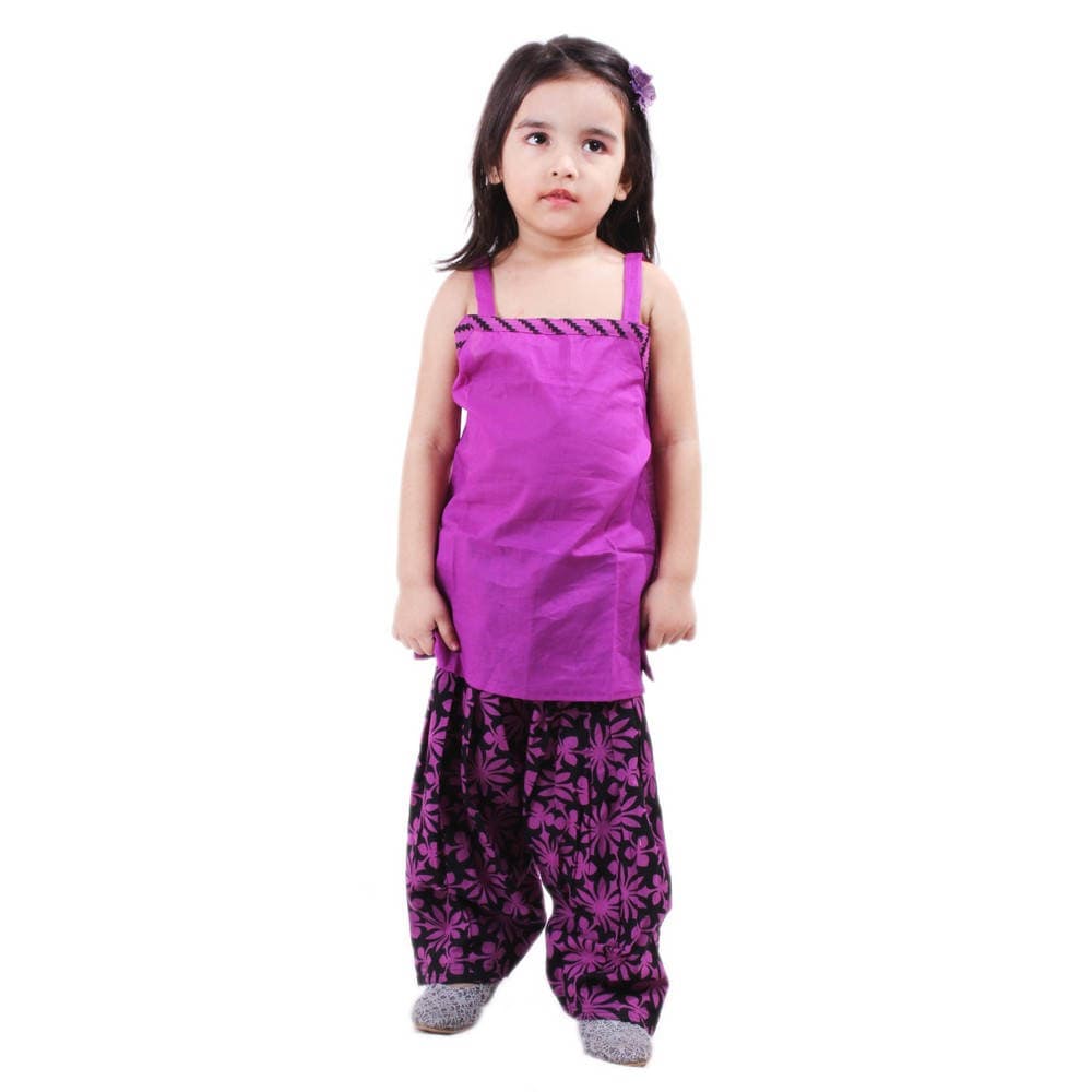 cute girl pic in punjabi suit