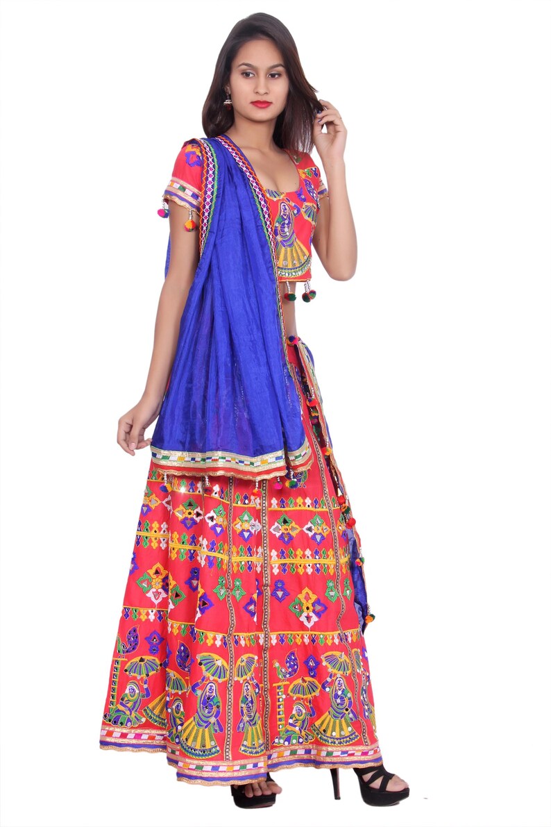 Lehenga Choli bordada: vestido indio negro, top corto, colección nupcial imagen 10