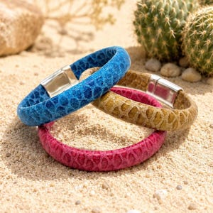 Snake Leather Bracelet Boho Jewelry Handmade Bangles Magnetic Clasp Silver Accessory Statement Piece Regaliz Cuff Embossed Design Stylish