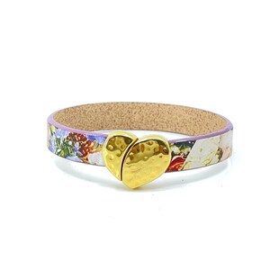 Colorful Lilac Roses Leather Bracelet with Shiny Gold Heart Magnetic Clasp, Heart Leather Bracelet, bracelet for women, Gifts for women