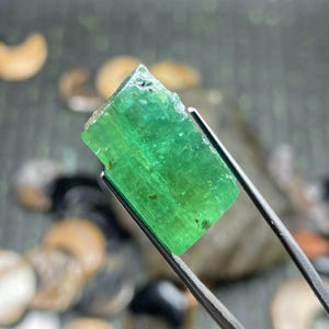 50  Cts. Green Kyanite Crystals Shards, Kyanite Blades, Raw Kyanite Stone, Natural Kyanite Stick, Kyanite Shards, Kyanite Rough For Jewelry