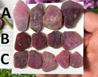 Láminas de rubí natural pulidas, gema en bruto sin tallar para la fabricación de joyas.