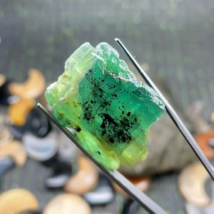 129  Cts. Green Kyanite Crystals Shards, Kyanite Blades, Raw Kyanite Stone, Natural Kyanite Stick, Kyanite Shards, Kyanite Rough For Jewelry
