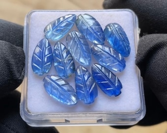 Foglie di cianite blu intagliate lucidate a mano di alta qualità 6X12 MM - 10 pezzi / lotto, meravigliose sculture di cianite blu per realizzare gioielli