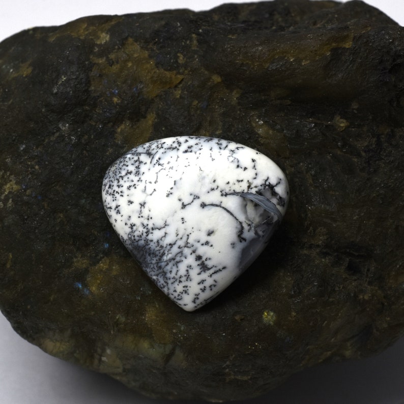 Natural Dendrite Opal Gemstone Heart Shape Cabochon 41.30Carat Dendrite Opal Cabochon Loose Gemstone Opal Stone Perfect Pendant Making Size-