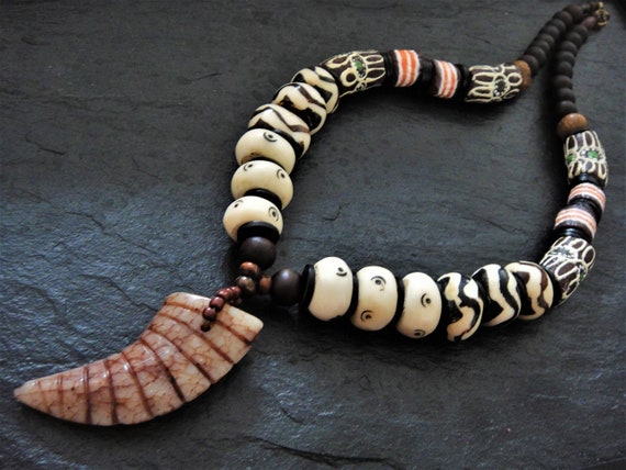 Batik necklace deals