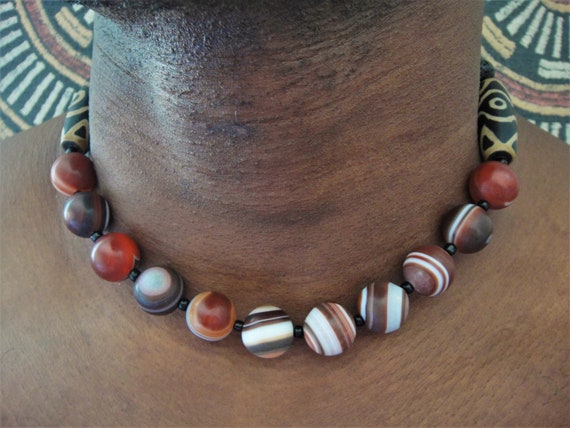 necklace with precious stones