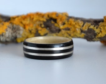 Ring van hout en zilver, trouwring, ring van ebbenhout en esdoorn, sieraden van hout en zilver, handgemaakte sieraden, trouwring, ring op maat