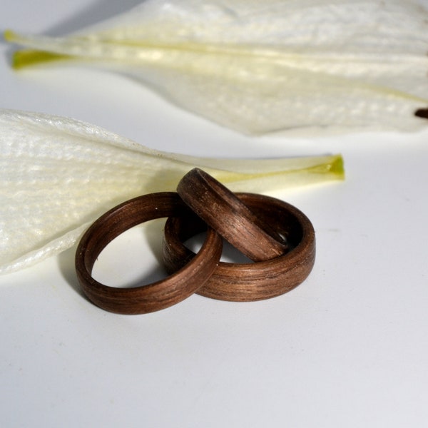 Holzring, Ehering, Bugholzring, handgefertigter Schmuck, Hochzeit, Bugholzringe, Walnuss