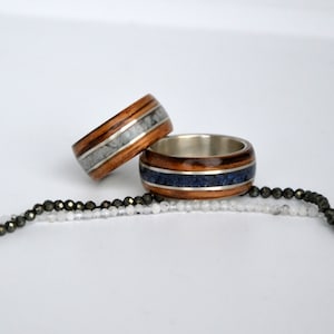 Holz- und Silberring, Ehering, Holzring, Silberschmuck mit Holz, handgefertigter Schmuck, Hochzeit, Zebrano-Holz-Ehering