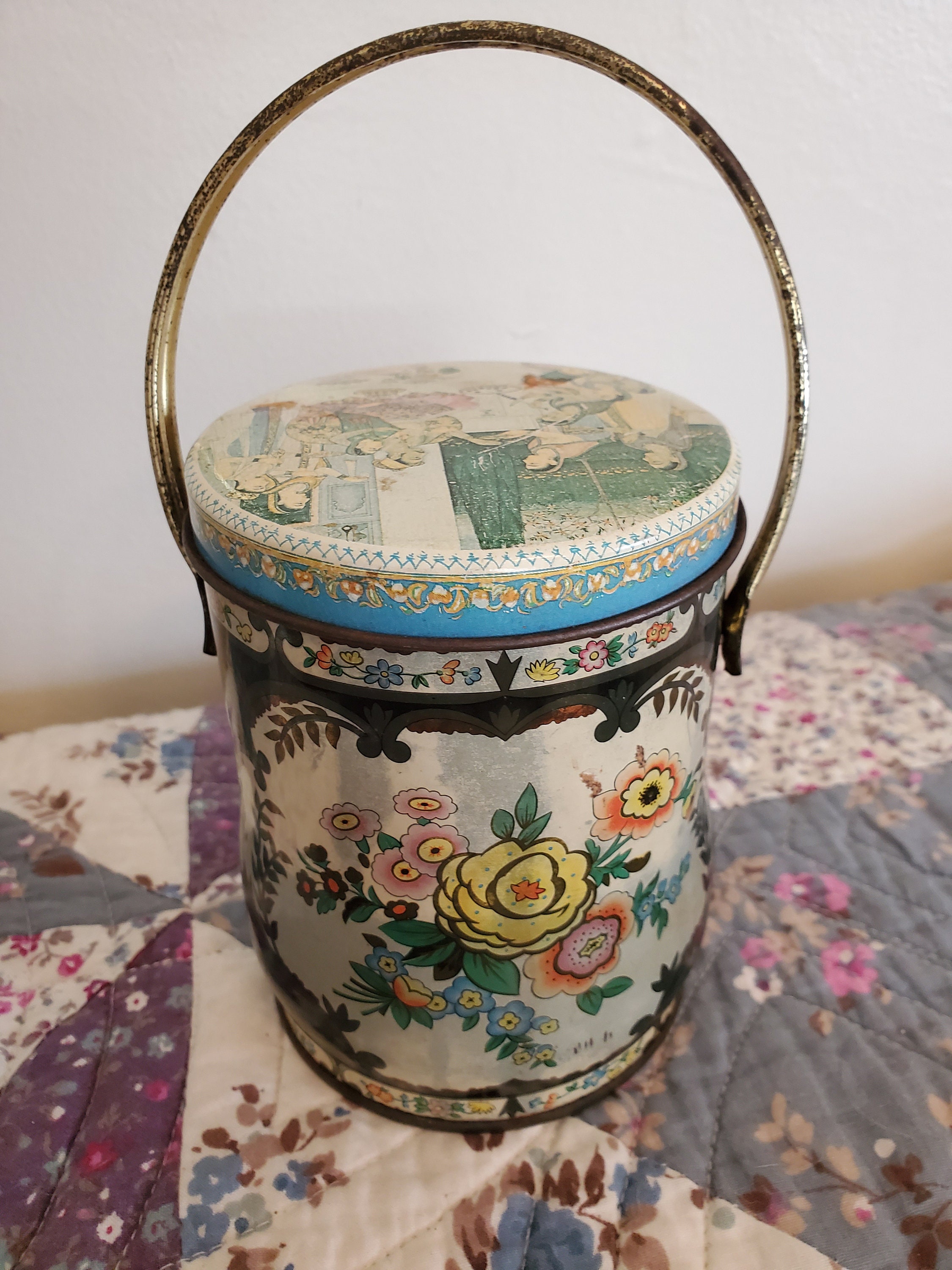 vintage murray allen regal crown tin birds floral candy