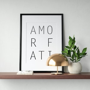 Amor fati. Druckbares stoisches Zitat. Stoizismus. Minimalistisches stoisches Gemälde zum Ausdrucken. Liebe zum Schicksal
