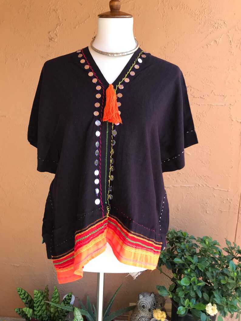 Hmong Top