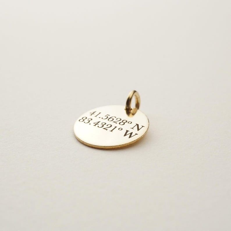 Charm de coordenadas, Charm de disco de coordenadas personalizado / Relleno de oro de 14 k, Plata de ley, Relleno de oro rosa imagen 2