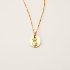 Collar con colgante de flor de nacimiento de agosto, collar de amapola, colgante de flor de nacimiento personalizado / acero inoxidable PVD de oro de 18 k, acero inoxidable plateado