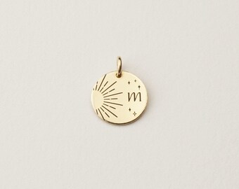 Dije de inicial celestial, dije de galaxia, monograma de sol y estrellas / Relleno de oro de 14 k, plata de ley, relleno de oro rosa