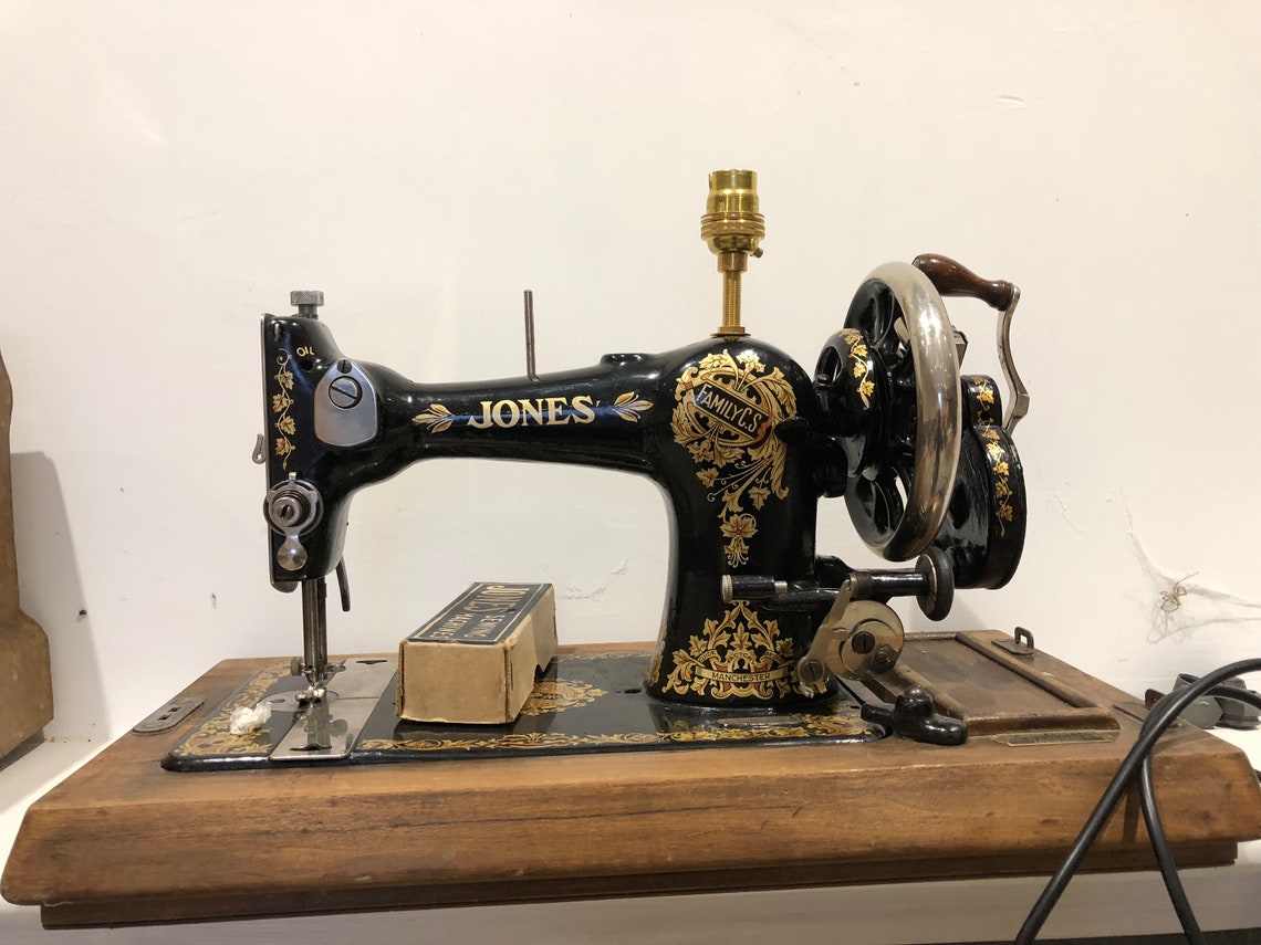 Lampe réalisée à la machine à coudre Singer ancienne | Etsy